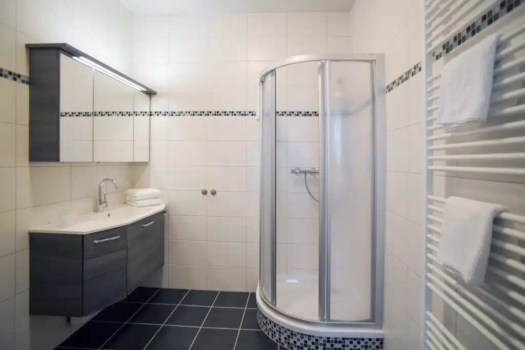 B-03-ferienwohnung-quedlinburg-badezimmer
