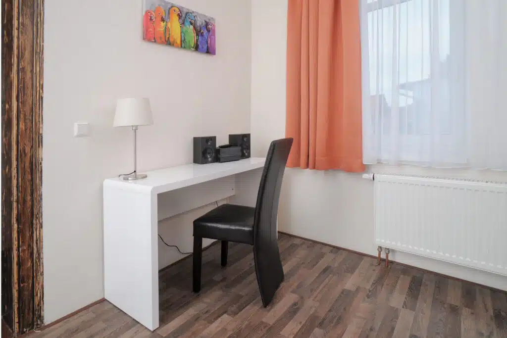 B-05-ferienwohnung-buro