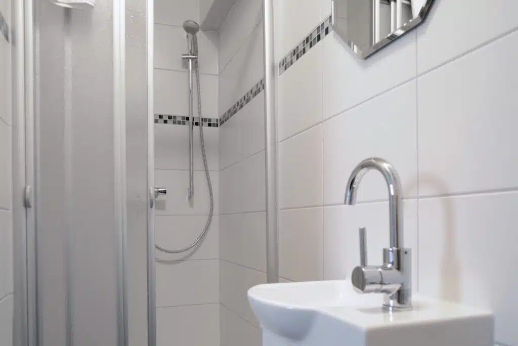 BS-04-ferienwohnung-bad-suderode-badezimmer